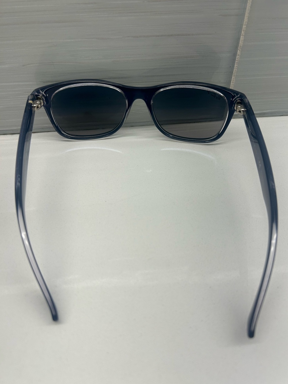 Ray-Ban Navy Polarized Sunglasses - Picture 2 of 6